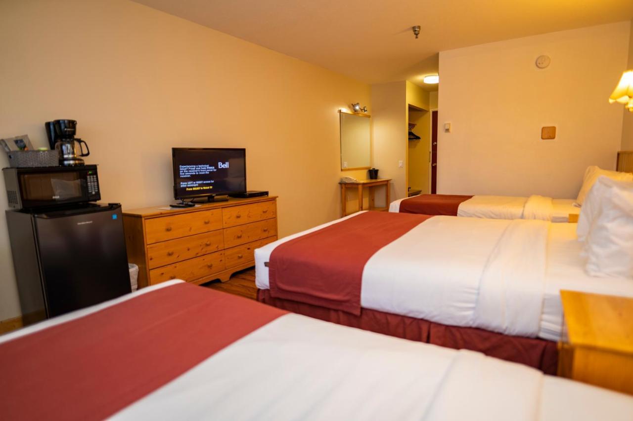 Canadas Best Value Inn- Riverview Hotel Moraitika Exterior foto
