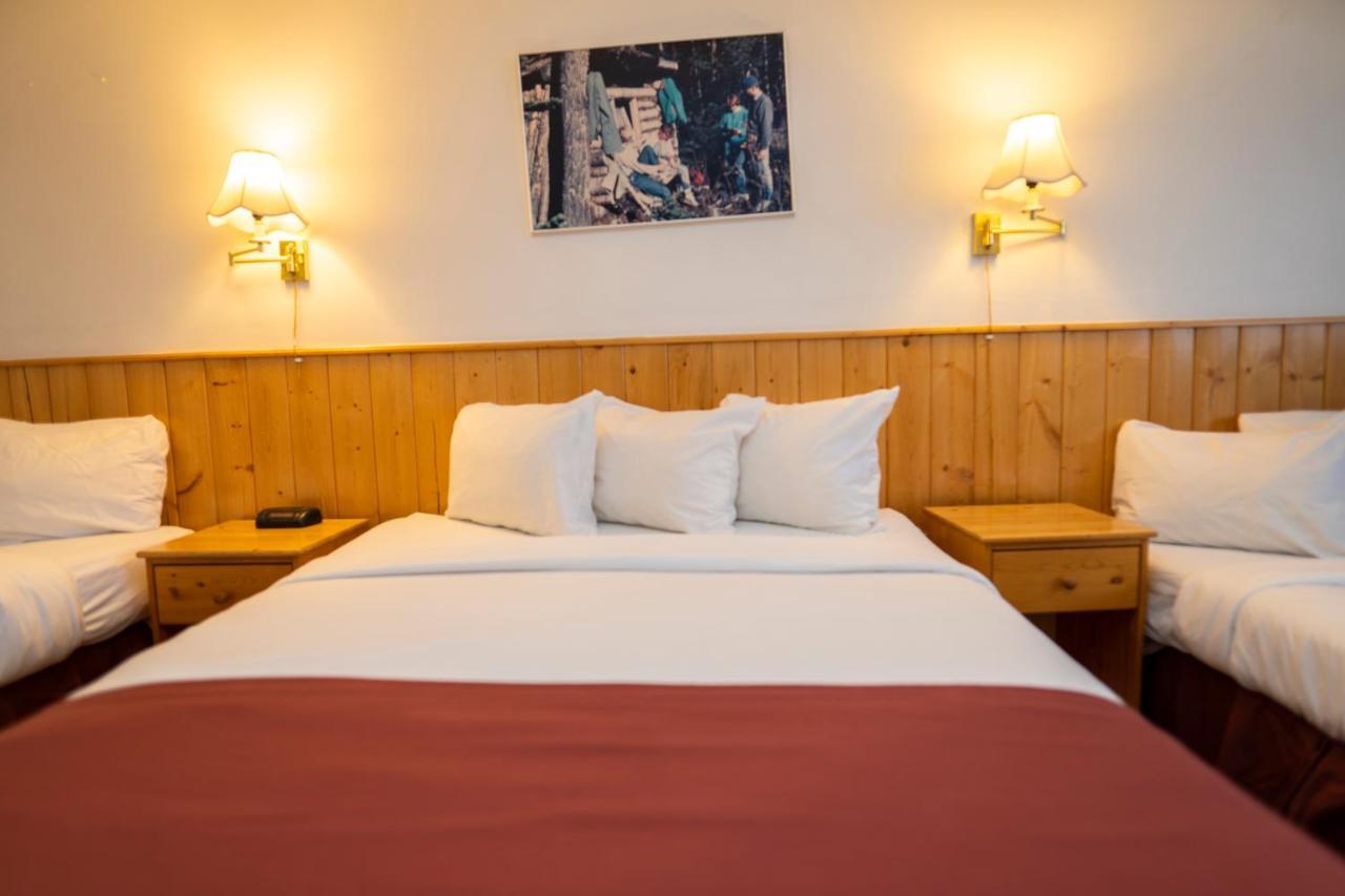 Canadas Best Value Inn- Riverview Hotel Moraitika Exterior foto