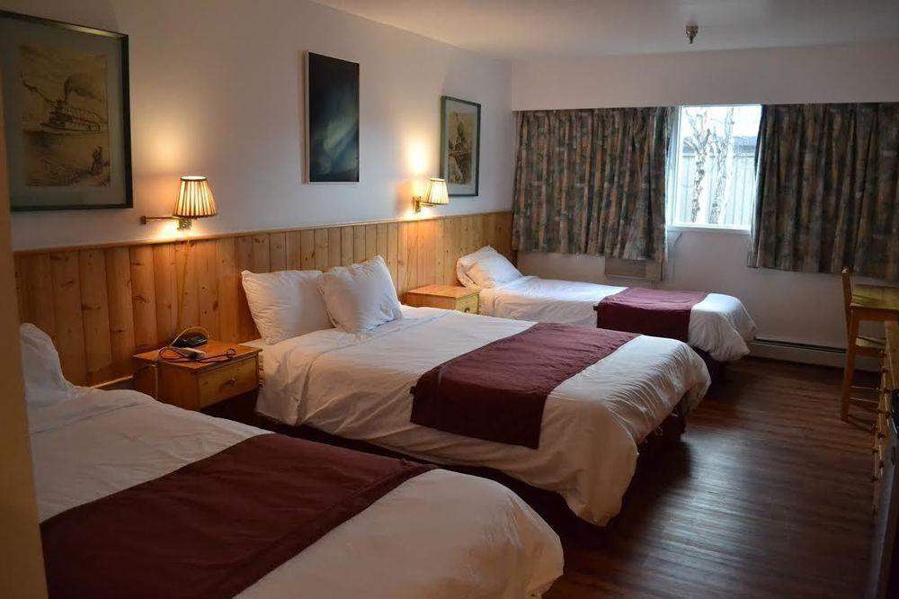 Canadas Best Value Inn- Riverview Hotel Moraitika Exterior foto